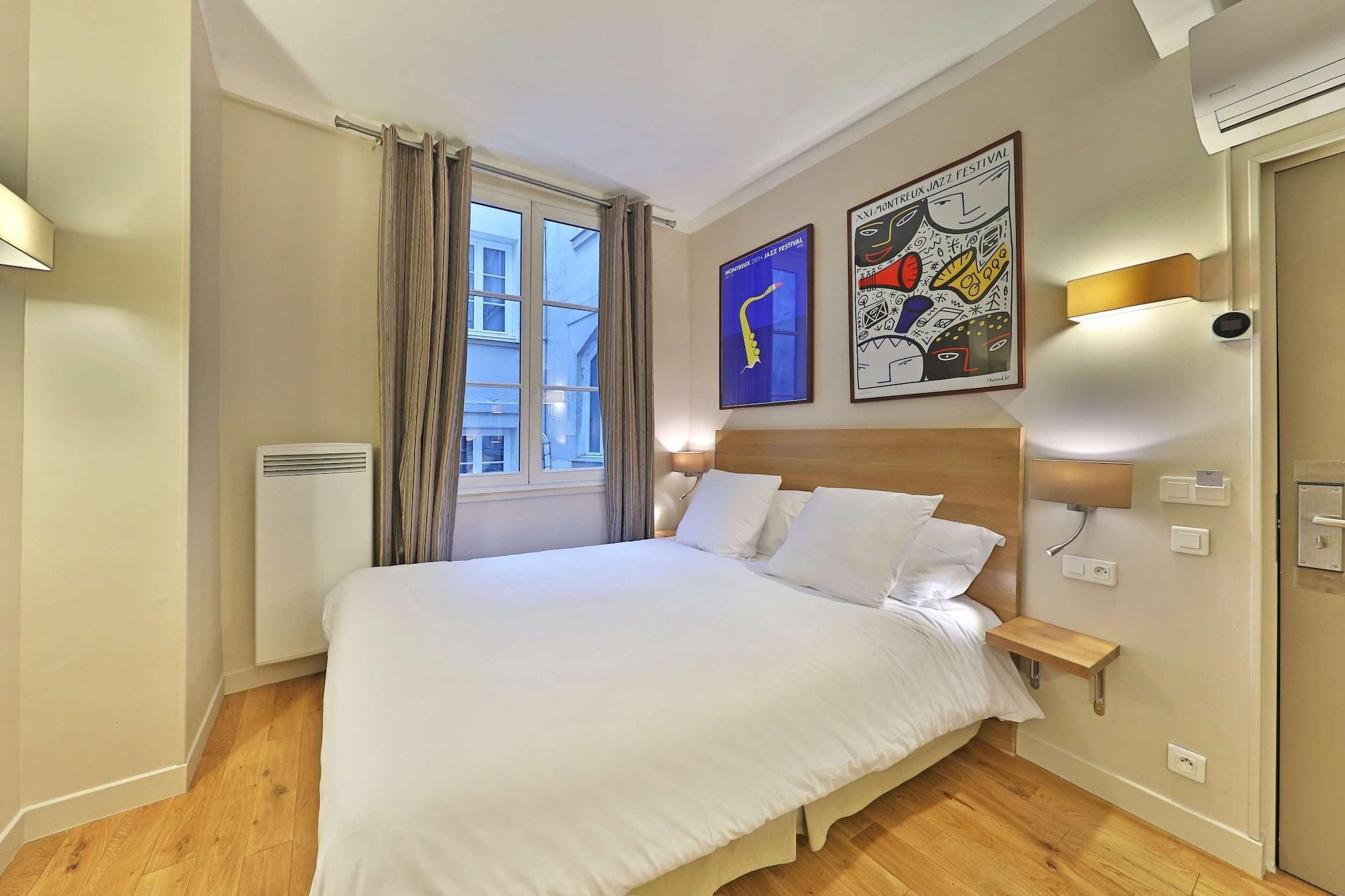 Hotel Louvre Richelieu París